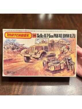 Matchbox 1/76 Sd.Kfz II/7.5cm PAK40/BMW R.75 Military Model Kit